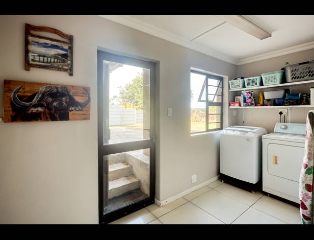 5 BEDROOM HOUSE FOR SALE IN NAHOON
